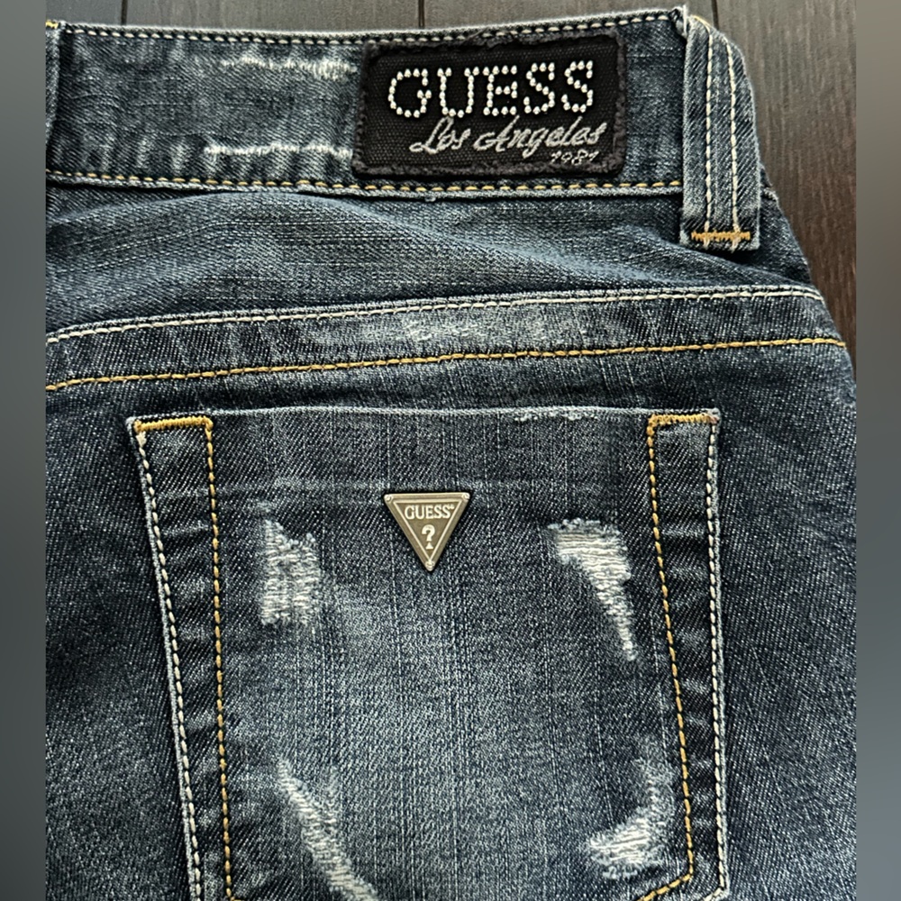 GUESS Women’s Vintage Blue Denim Bootcut Jeans | Metal Logo | Sz 28